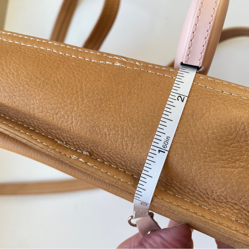 Vintage leather shoulder bag tan computer tablet bag - Picture 10 of 12